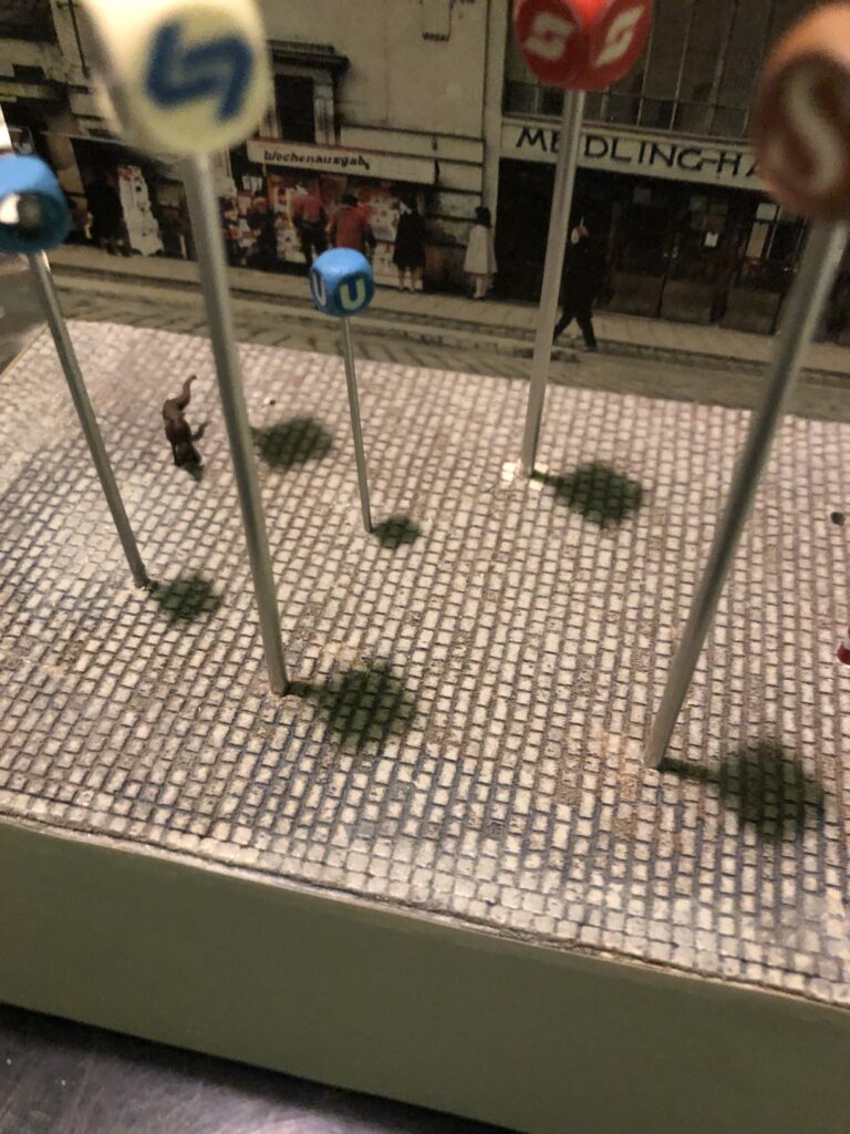 NEUHEITEN!!! Ab sofort sind alle Würfel am geraden Alumast in Spur N bestellbar. Auslieferung bei den Messen im März und April